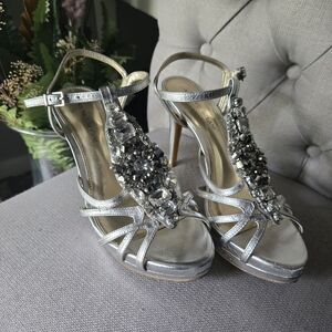 ANTONIO MELANI Glam Rhinstones Silver Strappy Heels-Size 8